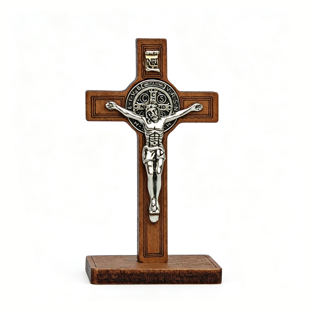 Home Decor Theme - Crocifisso in Legno di San Benedetto