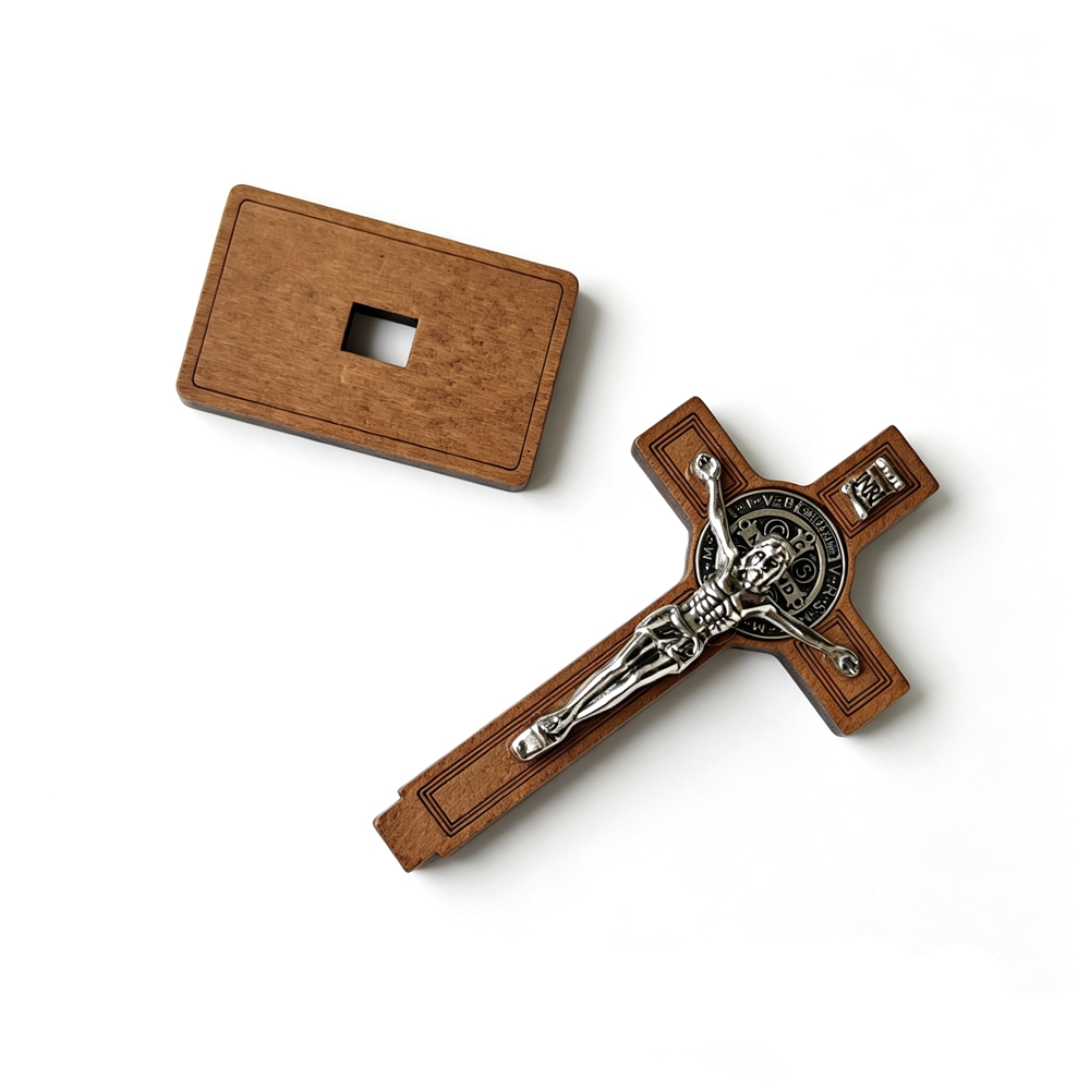 Crocifisso in Legno di San Ben - Home Decor Theme recensione e prezzo