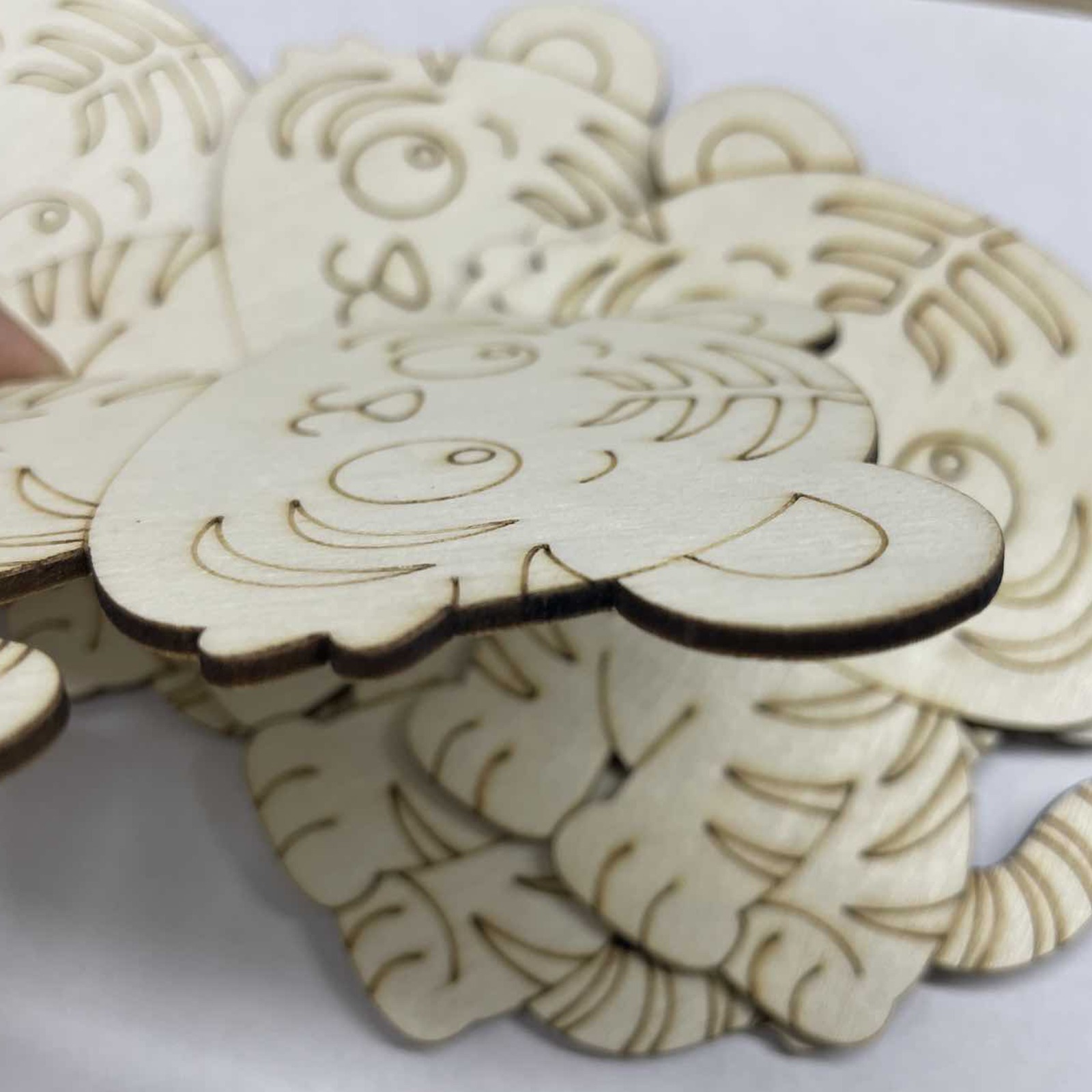Set di 10 Ornamenti in Legno N - Home Decor Handmade recensione e prezzo